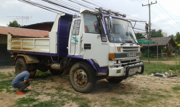 ราคาถูกในรอบปี หกล้อดั้ม อีซูซุ 175แรง ดั้มสามมิตร5คิว สภาพสวยจัดทั้งคัน ทะเบียนพร้อมโอน (ขายแล้วครับ) ราคาถูกในรอบปี หกล้อดั้ม อีซูซุ 175แรง ดั้มสามมิตร5คิว สภาพสวยจัดทั้งคัน ทะเบียนพร้อมโอน (ขายแล้วครับ)