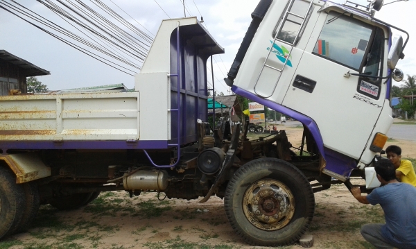 ราคาถูกในรอบปี หกล้อดั้ม อีซูซุ 175แรง ดั้มสามมิตร5คิว สภาพสวยจัดทั้งคัน ทะเบียนพร้อมโอน (ขายแล้วครับ) ราคาถูกในรอบปี หกล้อดั้ม อีซูซุ 175แรง ดั้มสามมิตร5คิว สภาพสวยจัดทั้งคัน ทะเบียนพร้อมโอน (ขายแล้วครับ)