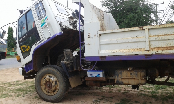 ราคาถูกในรอบปี หกล้อดั้ม อีซูซุ 175แรง ดั้มสามมิตร5คิว สภาพสวยจัดทั้งคัน ทะเบียนพร้อมโอน (ขายแล้วครับ) ราคาถูกในรอบปี หกล้อดั้ม อีซูซุ 175แรง ดั้มสามมิตร5คิว สภาพสวยจัดทั้งคัน ทะเบียนพร้อมโอน (ขายแล้วครับ)