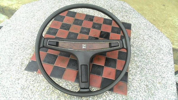 กองนี ขายทุกชิ้นครับ