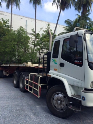 หัวลากเดกก้า 320 แรง ปี47 ขายพร้อมหาง 3 คานลงเล่มแล้วยาว 12 เมตร รถสวยคับ