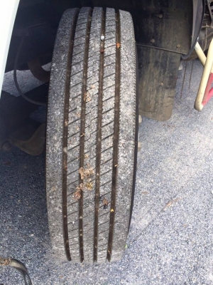 หัวลากเดกก้า 320 แรงปี 47 ขายพร้อมหาง3คานลงเล่มแล้ว ยาว 12 เมตร รถสวยมาก หัวลากเดกก้า 320 แรงปี 47 ขายพร้อมหาง3คานลงเล่มแล้ว ยาว 12 เมตร รถสวยมาก