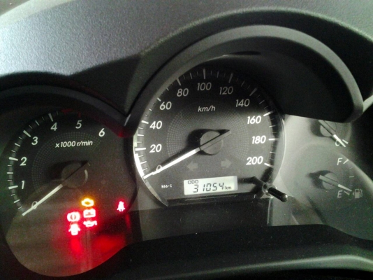 ขายดาวน์ 25,000  TOYOTA VIGO CHAMP 2.5J VNT