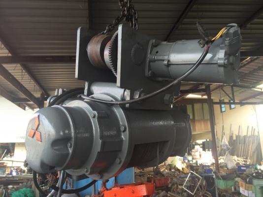 ขายรอกไฟฟ้า mitsu 500kg มีตะขอ รีโมทครบ ไฟ3สาย ใช้งานได้เลยครับ
