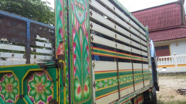 ขายรถบรรทุก 6 ล้อดัมพ์ ISUZU NPR59L 110 แรงม้า ราคา 270000