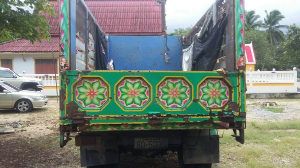 ขายรถบรรทุก 6 ล้อดัมพ์ ISUZU NPR59L 110 แรงม้า ราคา 270000