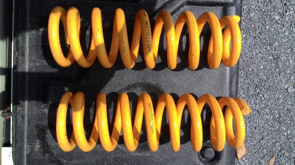 สปริง 2 คู่