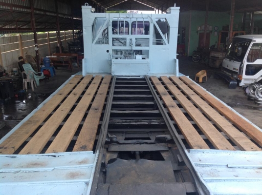 เทเลอร์10ล้อ ร็อกกี้210แรง