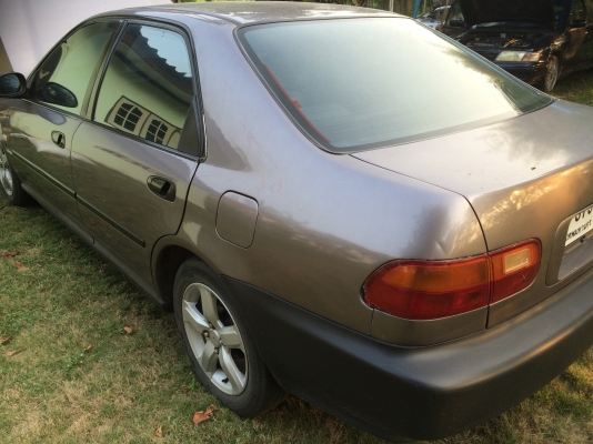 ขาย civic 4 d เครื่องvtec1600 สนใจจริงๆติดต่อเลยครับ