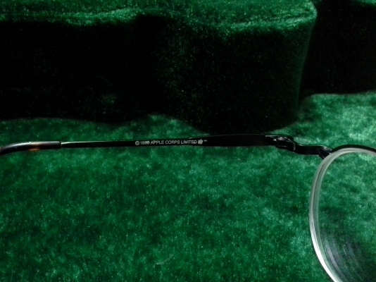 แว่นตา THE BEATLES