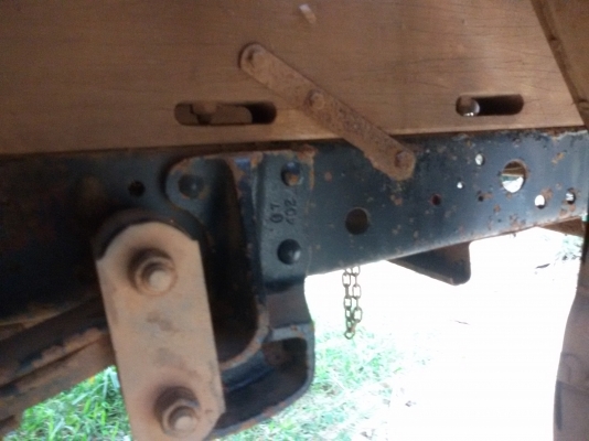 ขาย 6 ล้อ ISUZU NKR ยกหัวได้ พ. เพาเวอร์ (ผอ.ชัยภูมิ อ.หนองบัวแดงรับรถกลับบ้านเอาไปวิ่งงานทำเงินเรียบร้อยแล้ว)(เครื่องแห้ง แน่นๆ (4BC2ฝาดำ) แซสซีสวยไม่ผุไม่ดาม ไม่บวม สวยเดิมทั้งเส้น คอกเหล็กหนาๆ สูง แข็งแรง พร้อมลุยงานได้เลย เอกสารเล่มทะเบียนพร้อมโอน