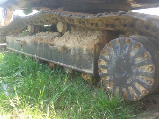 ขายรถแบคโฮ KOMATSU PC220-5 ราคา 750000