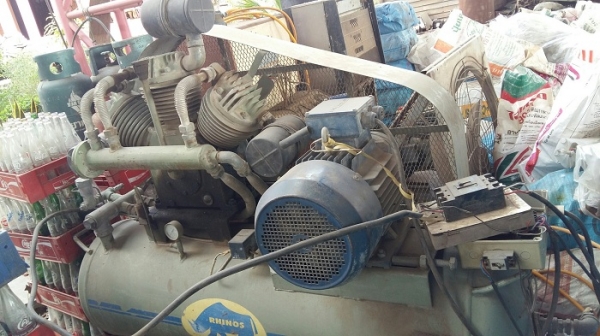 ปั๊มลม ELGI มอเตอร์ 15 HP.  ถังลมใหญ่ ต่อรองราคามาครับ