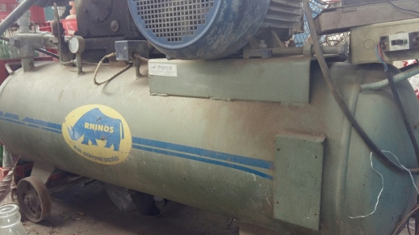 ปั๊มลม ELGI มอเตอร์ 15 HP.  ถังลมใหญ่ ต่อรองราคามาครับ