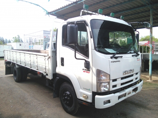 6 ล้อกลาง  *Euro.3*  ISUZU  FRR  210 แรงม้า *คอมมอนเรว*  *ยาว 5.50 ม.*  รถสวยเดิม+สวยจริง+พร้อมใช้งาน * รถห้างแท้ * มีเล่มพร้อม *