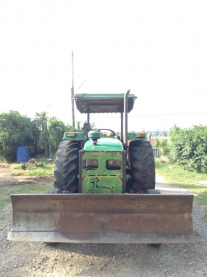 ขายรถไถจอนเดีย 5310K พร้อมผาน3 สนใจโทรติดต่อครับ