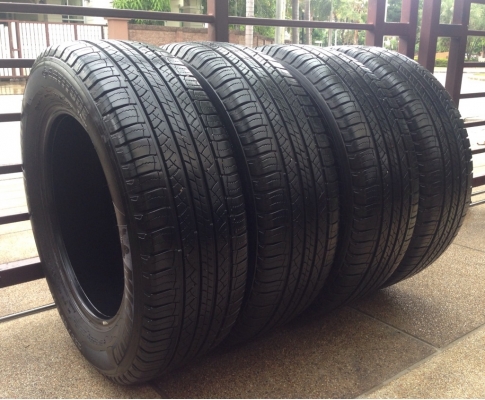 ยาง Michelin 225 65 17 ปี13 ดอกเยอะ เนื้อนิ่มพร้อมใช้งาน