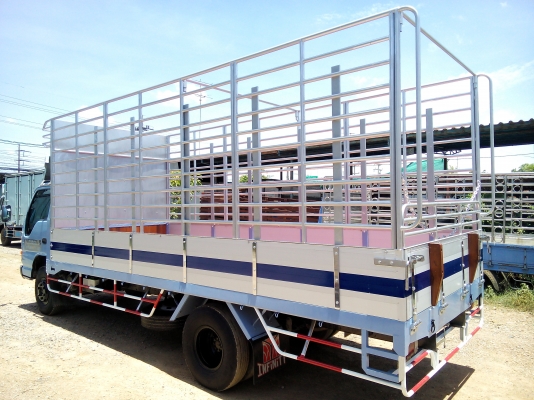 6 ล้อกลาง  ISUZU  NQR  120 แรงม้า * ยาว 5.50 ม. * รถสวยเดิม+สวยจริง+สภาพพร้อมใช้งาน * รถห้างแท้ * มีเล่มพร้อมโอน *