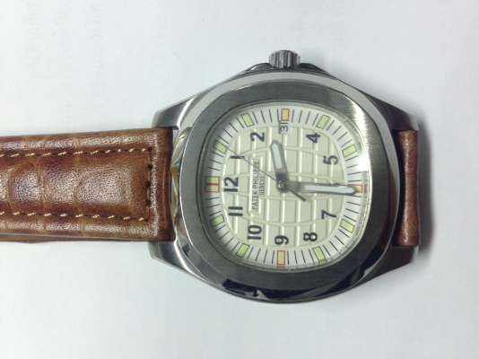 นาฬิกาข้อมือ ออโตเมติก