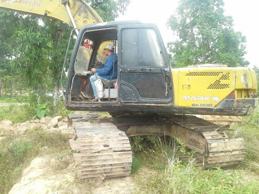 สีไม่สวยไม่ดีแต่ใบสภาพกล้าท้าทำงานทั้งวันไม่มีโหลดขายถูกรถแบคโฮ KOBELCO MARK 3 เก๋งเทาซีเรียล 17000 เครื่อง 6D31 รุ่นกลองเดี่ยวเครื่องเดิมปั้มเดิม