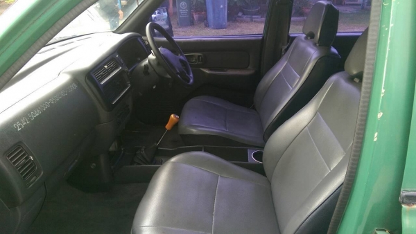 มิตซู L200 4ประตู มิตซู L200 4ประตู