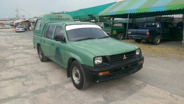 มิตซู L200 4ประตู มิตซู L200 4ประตู