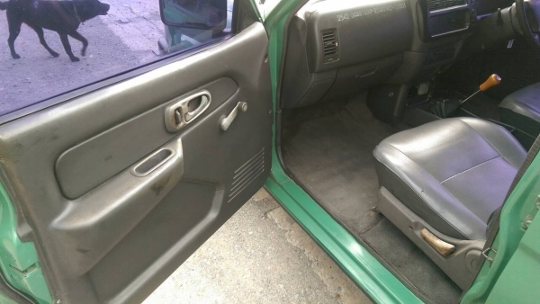 มิตซู L200 4ประตู