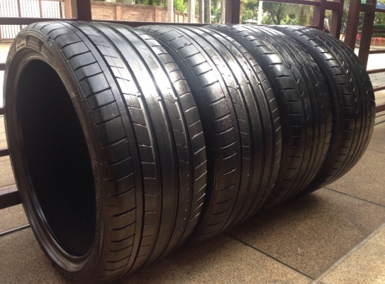 ยาง Dunlop sportmaxx หน้า 245 35 19 ปี13 หลัง 255 35 19 ปี12 ราคาไม่แพง