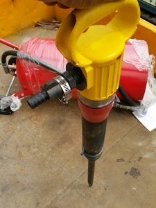 มาแล้วครับ หัวเจาะลม แย็กลม สำหรับ แย็กปูน คอนกรีต ขนาด 15 กก ราคาเท่าเดิม 9500 บาท