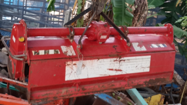 ขายโล180.ของแท้ ติดรถไถยันม่า  มีให้เลือกหลายตัวครับ