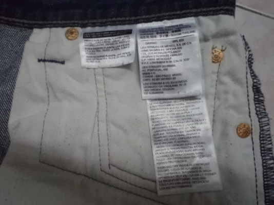 Levi's 501 สวยๆ สภาพเดิมๆ Levi's 501 สวยๆ สภาพเดิมๆ