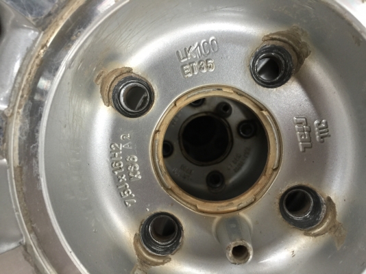 ขายล้อ ขอบ16 4รู ราคา5500บาท