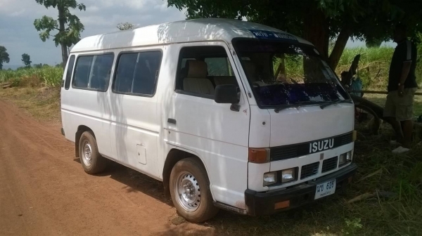 ขายรถตู้ ISUZU BUDY เครื่อง 4JB1 88 แรงม้า คัสซีสวยตลอดเส้น รถพร้อมใช้ ทะเบียนพร้อมโอน