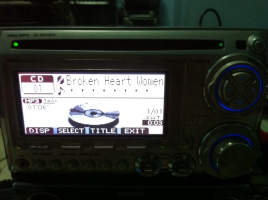 JVC KW-H800 รุ่นท็อป 24Bit 5V MP3 CD ไฟ7สี กราฟฟิกหน้าจอ ปรีเอ้า 3ชุด AUX หน้าเครื่องและหลังเครื่อง ฟั่งชั่นเยอะ คุมกล่องCD มือ2 ญี่ปุ่น