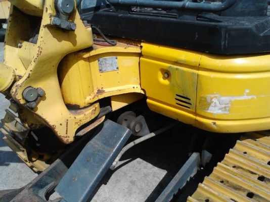ขายรถขุด แบคโฮ KOMATSU รุ่น PC30MR-2 ขายรถขุด แบคโฮ KOMATSU รุ่น PC30MR-2
