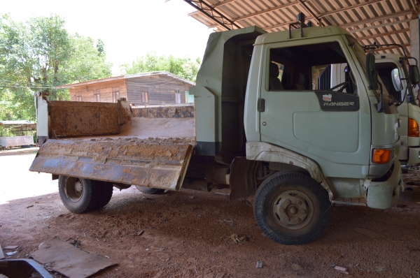 ขายหกล้อดั๊ม HINO (รถสูตร) 360,000 บาท