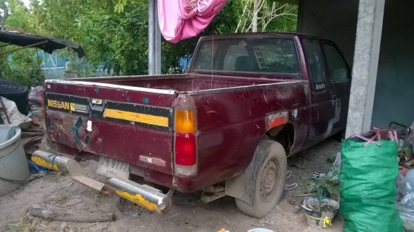 ขายตามสภาพ NISSAN ฝาแดง จอเหลี่ยม ปี 37 เครื่องดี ไม่มีหม้อน้ำเพราะถูกขโมย ทะเบียนพร้อมครับ ขายตามสภาพ NISSAN ฝาแดง จอเหลี่ยม ปี 37 เครื่องดี ไม่มีหม้อน้ำเพราะถูกขโมย ทะเบียนพร้อมครับ