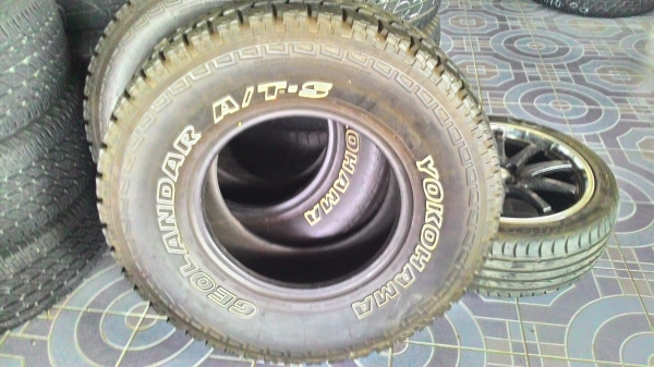 ขายยาง yokohama 30/10.5/r15 ปี13 1คู่ครับ ขายยาง yokohama 30/10.5/r15 ปี13 1คู่ครับ