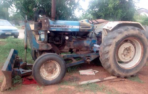 FORD 6610 เพลาเดียว เสื้อลาย อุปกรณ์ครบ มีใบดันหน้า ผานพรวน 7 รถใช้งานได้ดีครับ เครื่องแรงดีสตาร์ทติดง่ายไม่มีปัญหาครับ ระบบเกียร์เดินหน้าถอยหลังเข้าง่ายไม่มีหลุด ช่วงล่างดี ยางสภาพพอใช้ครับขายตามสภาพครับ มีเอกสารอินวอย ราคาต่อรองได้ครับ FORD 6610 เพลาเดียว เสื้อลาย อุปกรณ์ครบ มีใบดันหน้า ผานพรวน 7 รถใช้งานได้ดีครับ เครื่องแรงดีสตาร์ทติดง่ายไม่มีปัญหาครับ ระบบเกียร์เดินหน้าถอยหลังเข้าง่ายไม่มีหลุด ช่วงล่างดี ยางสภาพพอใช้ครับขายตามสภาพครับ มีเอกสารอินวอย ราคาต่อรองได้ครับ