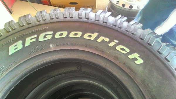 ขายยาง BF265/75/r16ปี14 ของใหม่ครับ