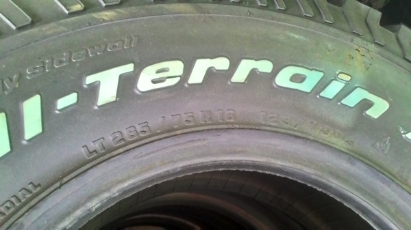 ขายยาง BF265/75/r16ปี14 ของใหม่ครับ