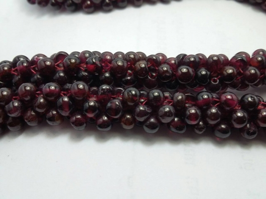 สร้อยคอทับทิมลายเม็ดพริกไทย