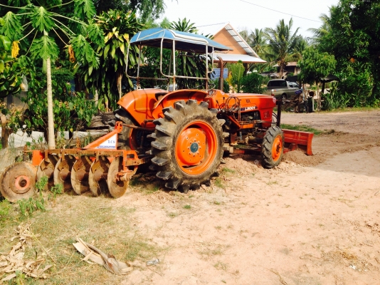 ขาย KUBOTA L3001-4x4 -2 เพลา (ราคา 95,000บาท) (ภาพวีดีโอ) เครื่องดี 4 สูบ ยางสภาพ80\% พร้อมอูปกรณ์ 2 ขาย KUBOTA L3001-4x4 -2 เพลา (ราคา 95,000บาท) (ภาพวีดีโอ) เครื่องดี 4 สูบ ยางสภาพ80\% พร้อมอูปกรณ์ 2