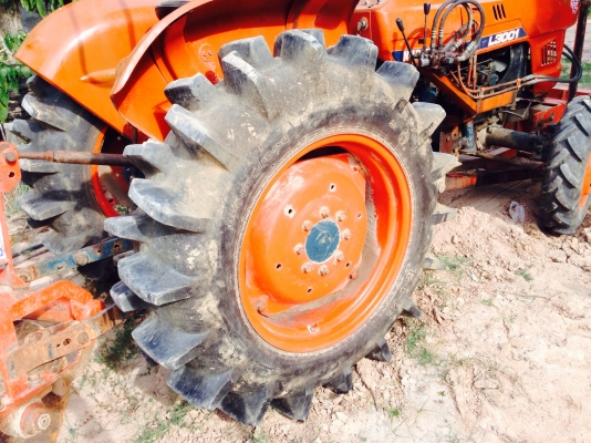 ขาย KUBOTA L3001-4x4 -2 เพลา (ราคา 95,000บาท) (ภาพวีดีโอ) เครื่องดี 4 สูบ ยางสภาพ80\% พร้อมอูปกรณ์ 2 ขาย KUBOTA L3001-4x4 -2 เพลา (ราคา 95,000บาท) (ภาพวีดีโอ) เครื่องดี 4 สูบ ยางสภาพ80\% พร้อมอูปกรณ์ 2