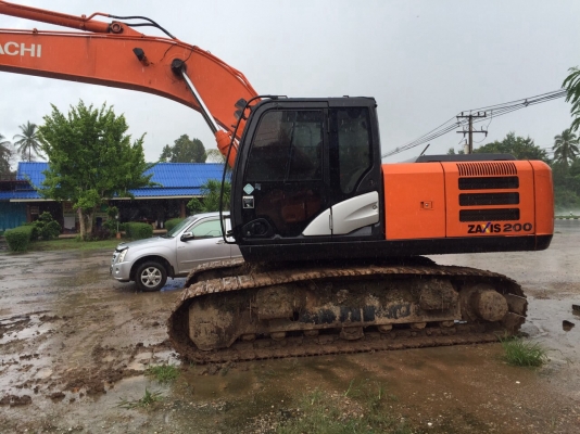 ขายดาวน์แบคโฮ HITACHI ZX200-5G ทำงาน 5612ชั่วโมง สนใจโทร 081-970-1072