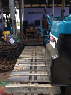 D2PL D2-5 ใบมีดสไลค์ได้ เอียงซ้ายขวา คว้ำหน้าหลัง บรูซโซ่ใหม่หมด เฟืองพ็อกเก็ตใหม่ ใบดีไม่มีหัก เครื่องไม่กินน้ำมันเครื่อง หม้อน้ำดีไม่ร้อนทะลวงมาใหม่ เลี้ยวซ้ายขวาปกติ ปั้มดี ไฟชาร์ทดี เเบตเตอร์รี่พร้อม