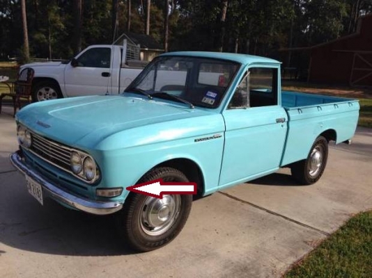 เลนส์ไฟเลี้ยวมุม DATSUN 520