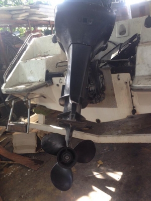 ขายเครื่องเมอร์คิวรี่ 225 แรง 2 จังหวะครับ เครื่องดีครับจะเปลี่ยนเป็นวางท้องหากใครมีหางเครื่องอินบรอดเอามาแลกได้ครับส่วนต่างมาว่ากัน เชิญมาทดลองเครื่องก่อนค่อยซื้อไปครับ ขาย 120000 บาทเท่านั้น พร้อมคอลโทล