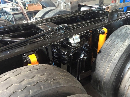 ขายคัซซีบัสประกอบ 10 ล้อ อีซูซุ 10 น๊อต