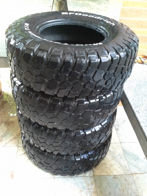 ขออนุญาตปล่อย ยฺางBF Goodrish MUD KM2 31x10.5R15ปี11 ทั้งชุด3000บาท